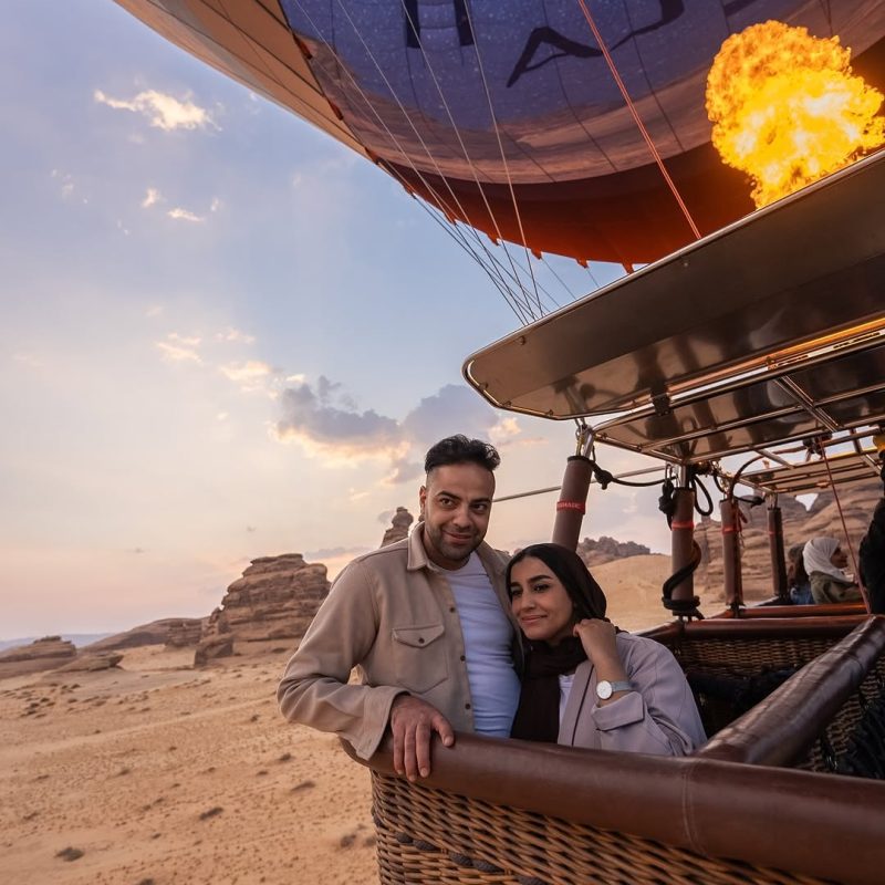 Hot Air Balloon Rides: Soar over Al-Ula’s golden landscapes at sunrise